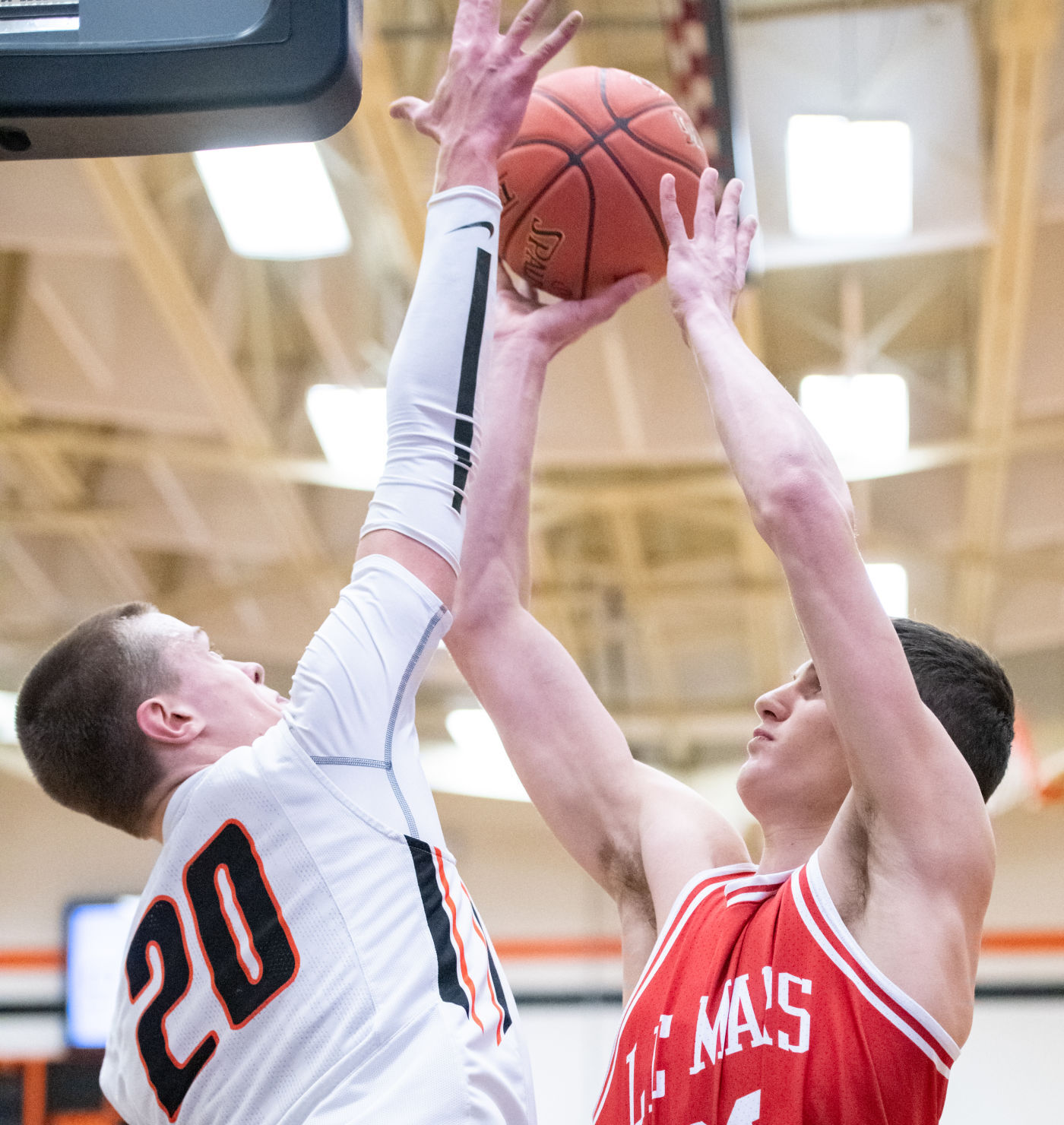 East vs Le Mars basketball